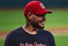 Yadier Molina to return to Cardinals on one-year, $9M deal Yadier Molina to return to Cardinals on one-year, $9M deal